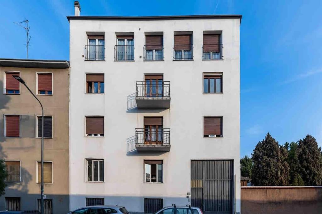 Dynamic Suite In Milan Milão Exterior foto