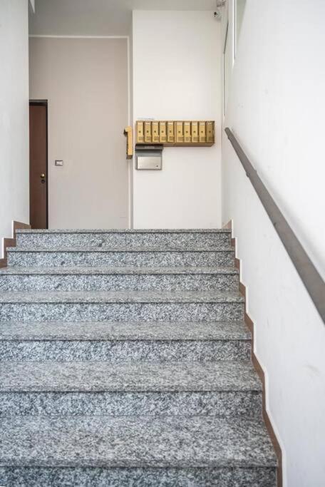 Dynamic Suite In Milan Milão Exterior foto